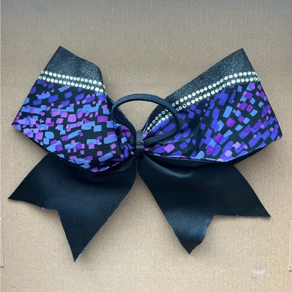 Cheer Bow - Picture 2 of 2